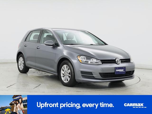 Photo of 2017 Gray Volkswagen Golf