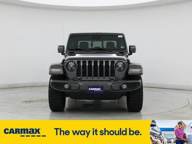 Photo of 2021 Gray Jeep Gladiator