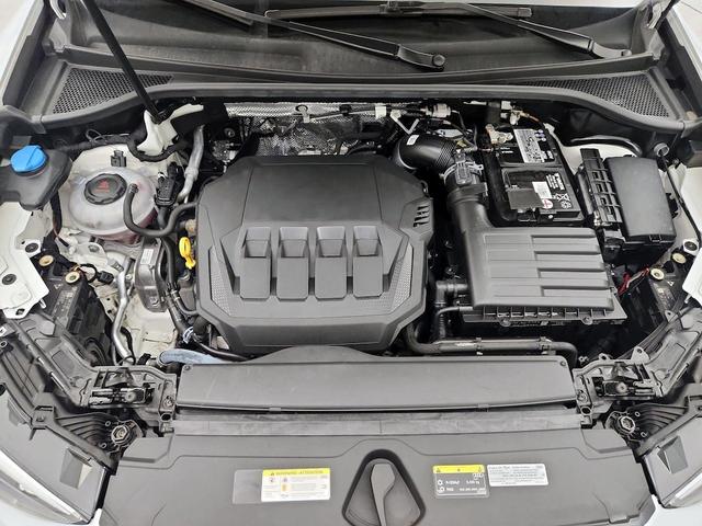 Photo of 2022 White Audi Q3