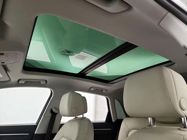 Photo of 2022 White Audi Q3