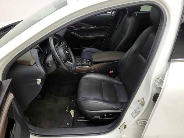 Photo of 2021 White Mazda CX-30