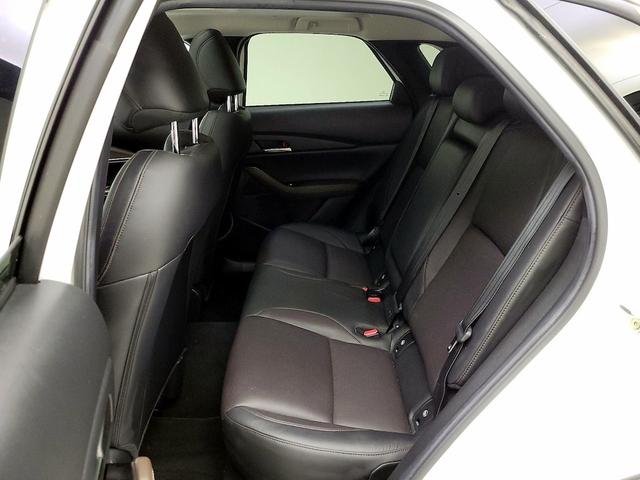 Photo of 2021 White Mazda CX-30