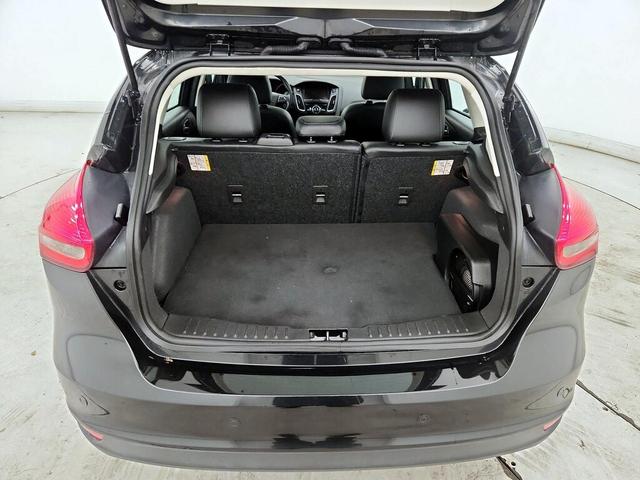 Photo of 2015 Black Ford Focus