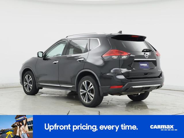 Photo of 2017 Black Nissan Rogue