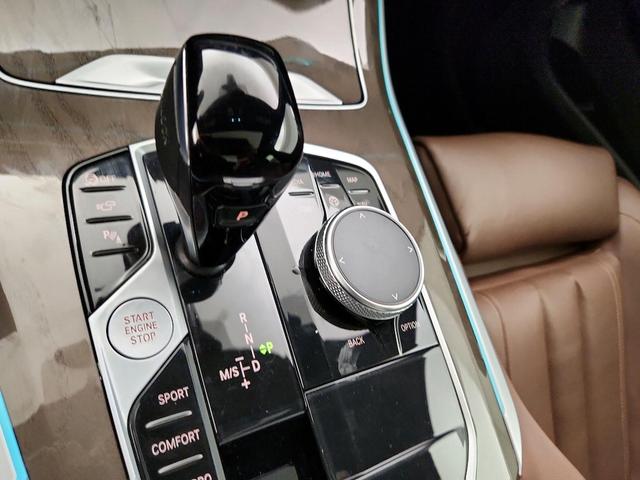 Photo of 2022 Black BMW X5