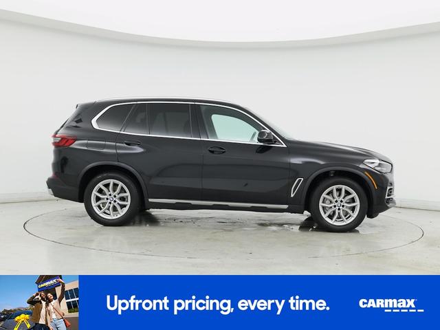 Photo of 2022 Black BMW X5