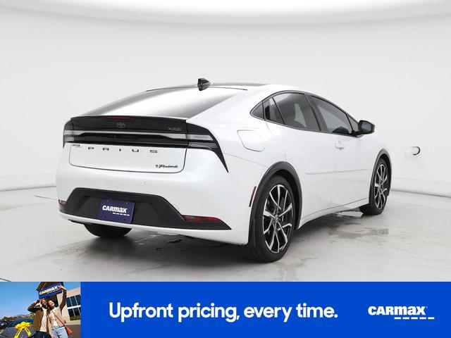 Photo of 2024 White Toyota Prius Prime