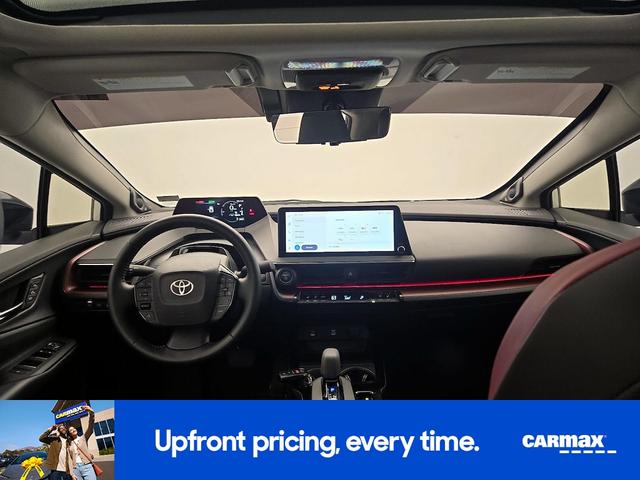 Photo of 2024 White Toyota Prius Prime