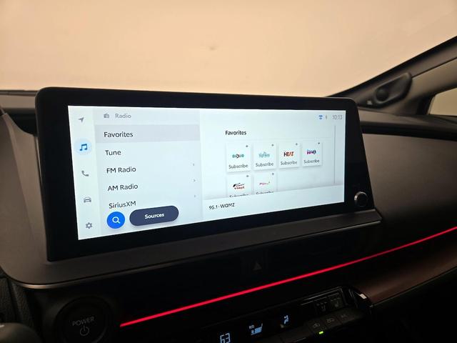 Photo of 2024 White Toyota Prius Prime