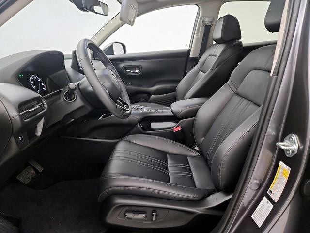 Photo of 2024 Gray Honda HR-V