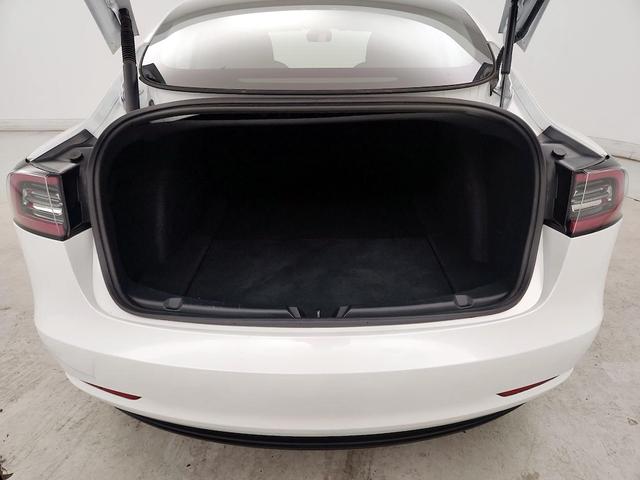 Photo of 2023 White Tesla Model 3