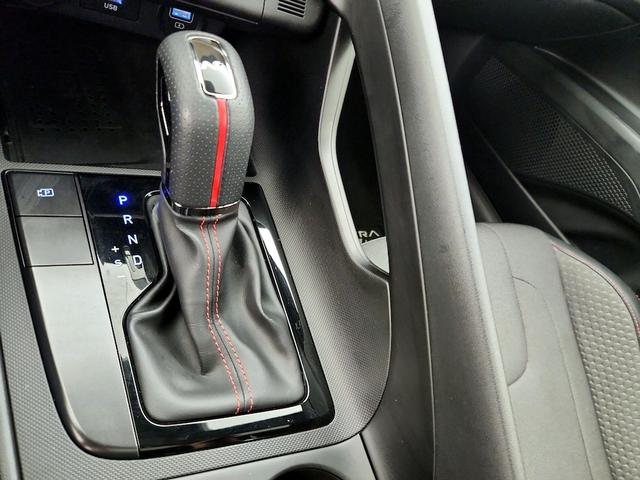 Photo of 2023 Blue Hyundai ELANTRA