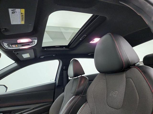 Photo of 2023 Blue Hyundai ELANTRA