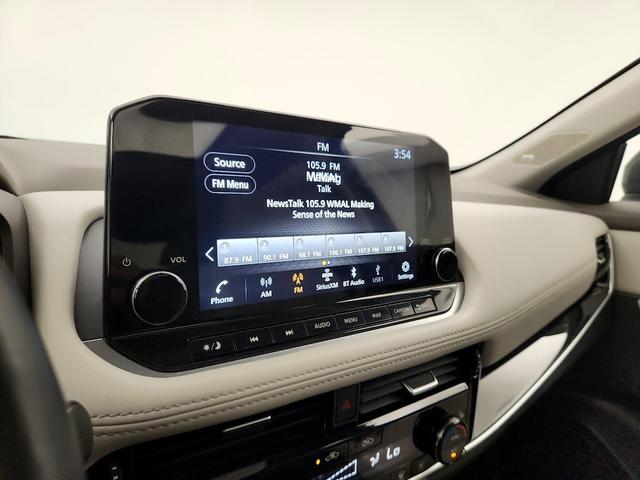 Photo of 2023 Black Nissan Rogue