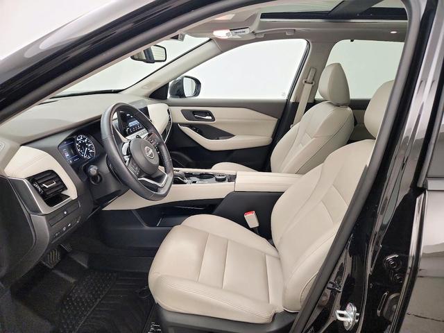 Photo of 2023 Black Nissan Rogue