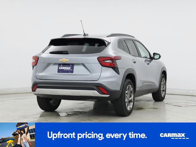 Photo of 2025 Gray Chevrolet Trax