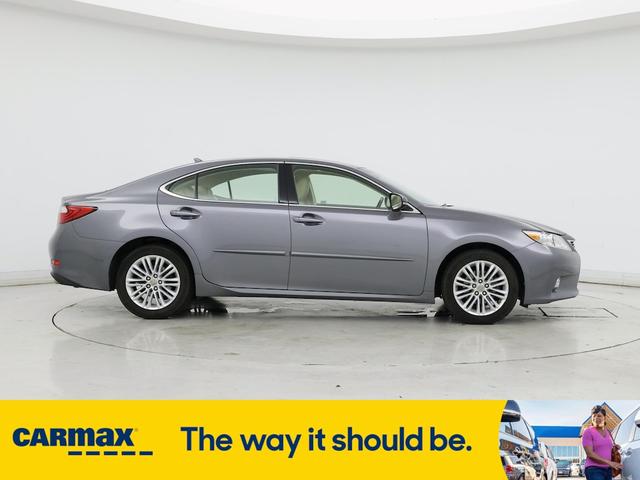 Photo of 2014 Gray Lexus ES 350