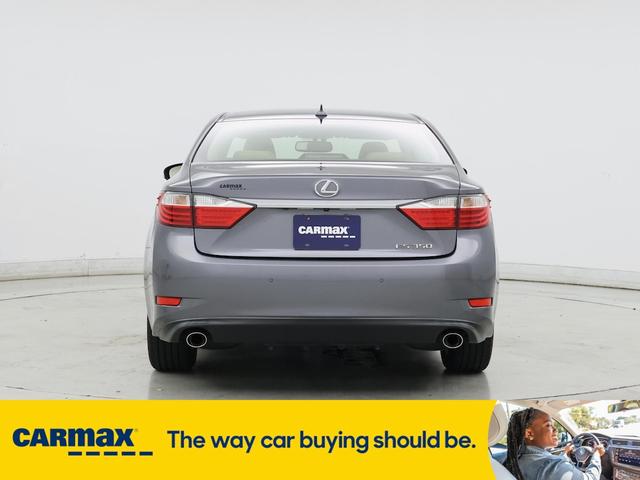 Photo of 2014 Gray Lexus ES 350