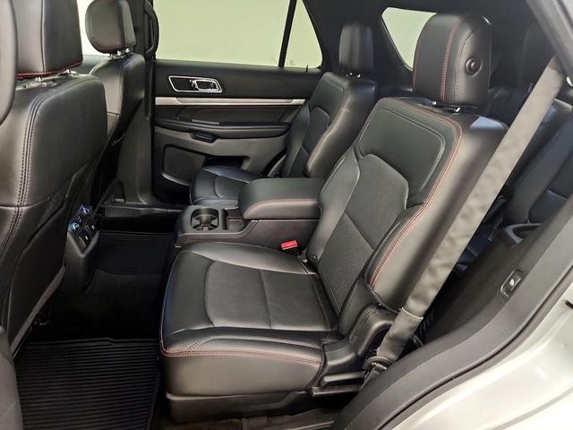 Photo of 2016 Silver Ford Explorer