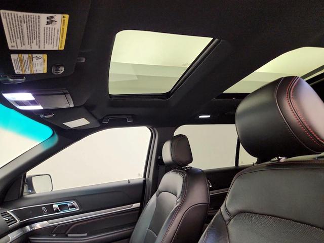 Photo of 2016 Silver Ford Explorer