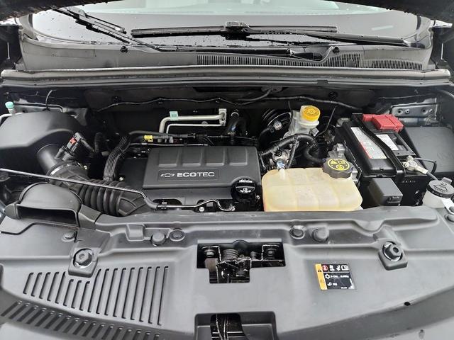 Photo of 2017 Gray Chevrolet Trax