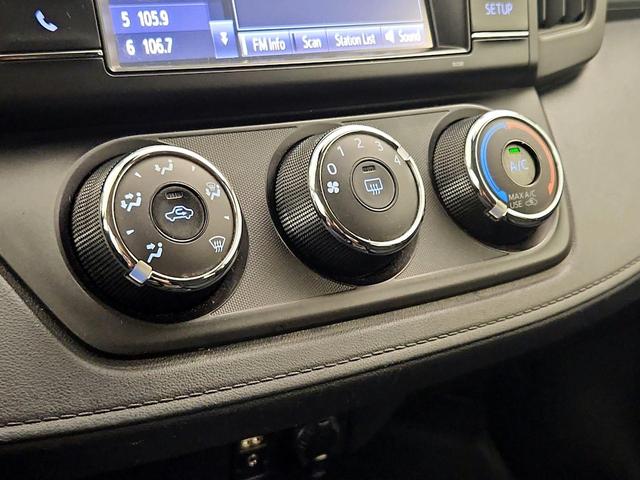 Photo of 2017 Silver Toyota RAV4