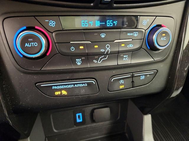Photo of 2017 Red Ford Escape