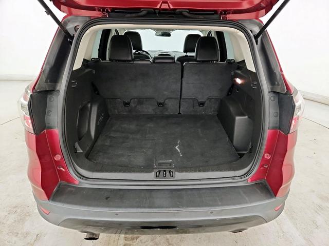 Photo of 2017 Red Ford Escape