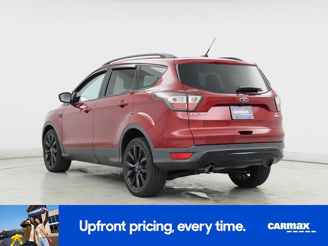 Photo of 2017 Red Ford Escape
