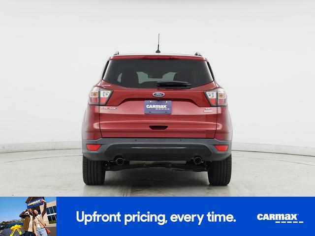 Photo of 2017 Red Ford Escape