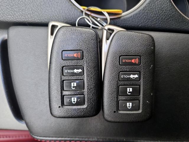 Photo of 2015 Silver Lexus IS 350