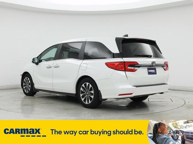 Photo of 2021 White Honda Odyssey