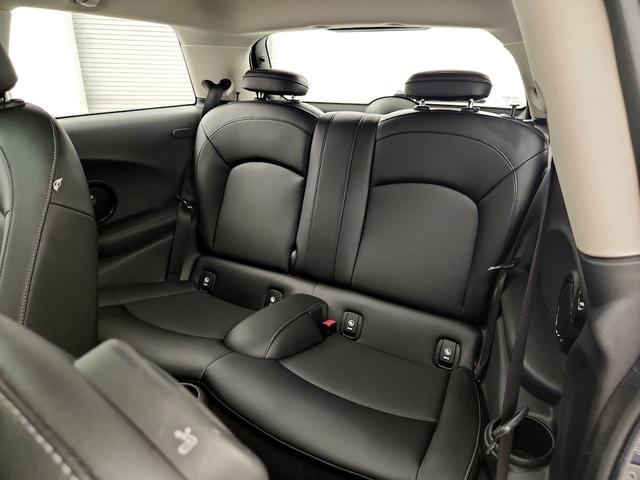 Photo of 2015 Blue MINI Hardtop