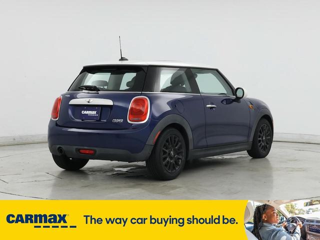Photo of 2015 Blue MINI Hardtop