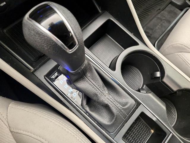 Photo of 2018 White Hyundai TUCSON