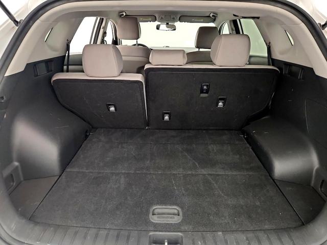 Photo of 2018 White Hyundai TUCSON