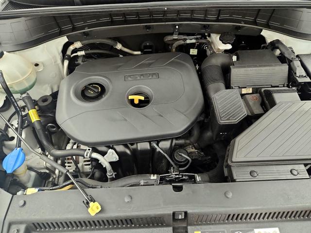 Photo of 2018 White Hyundai TUCSON