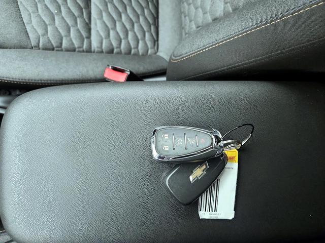 Photo of 2019 Silver Chevrolet Equinox