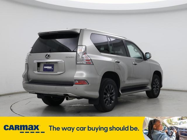Photo of 2022 Gray Lexus GX 460