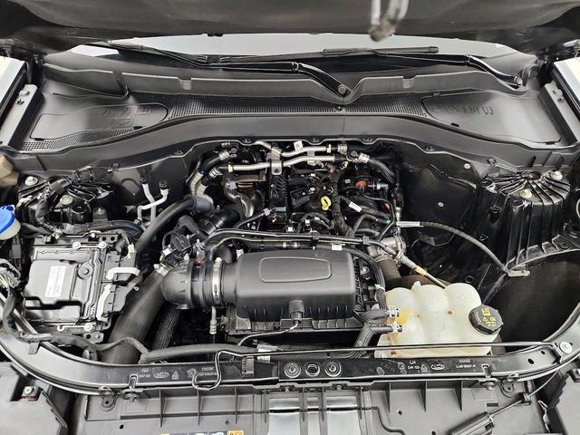 Photo of 2022 Gray Ford Explorer