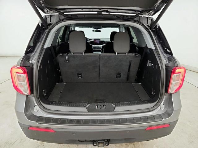 Photo of 2022 Gray Ford Explorer