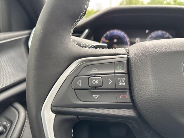 Photo of 2025 Diamond Black Crystal Pearlcoat Jeep Grand Cherokee L
