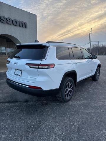Photo of 2025 Bright White Clearcoat Jeep Grand Cherokee L