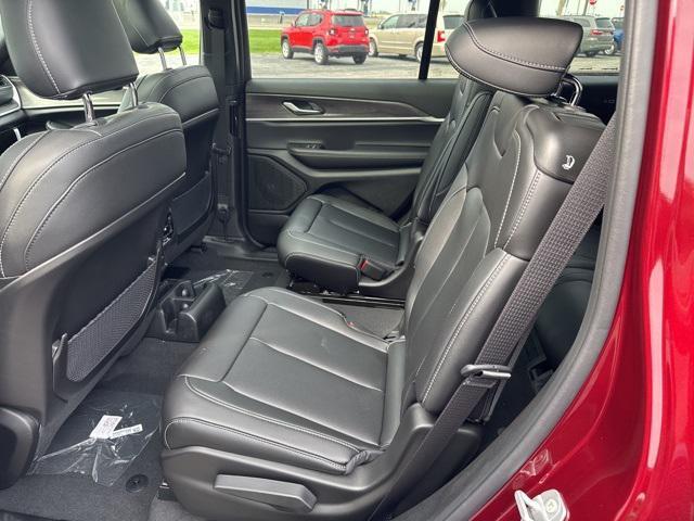 Photo of 2025 Velvet Red Pearlcoat Jeep Grand Cherokee L