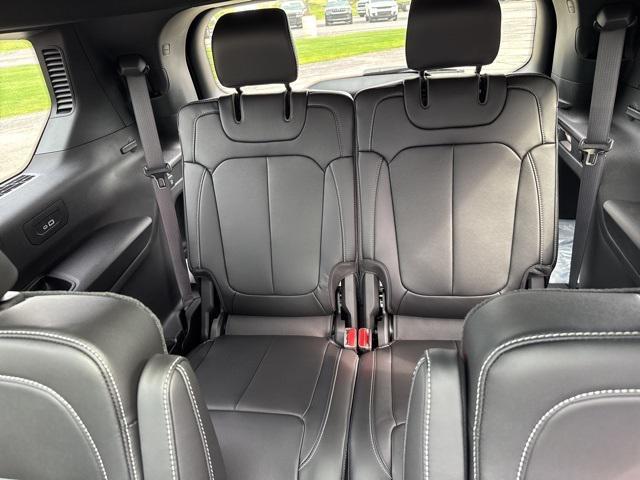 Photo of 2025 Velvet Red Pearlcoat Jeep Grand Cherokee L