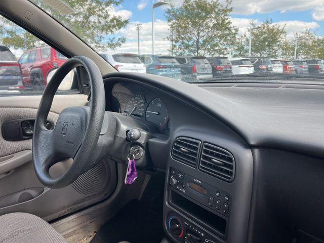 Photo of 2002  Saturn L