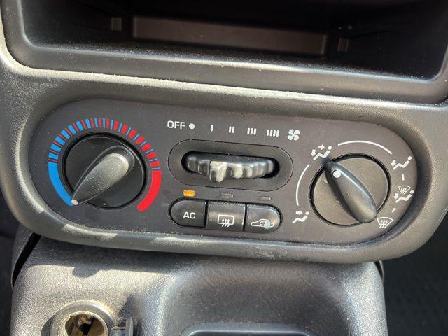 Photo of 2002  Saturn L