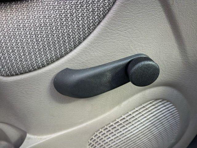 Photo of 2002  Saturn L