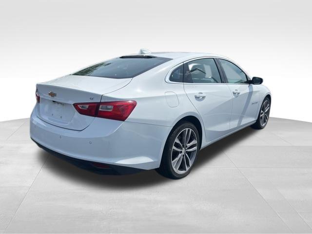 Photo of 2023 Summit White Chevrolet Malibu