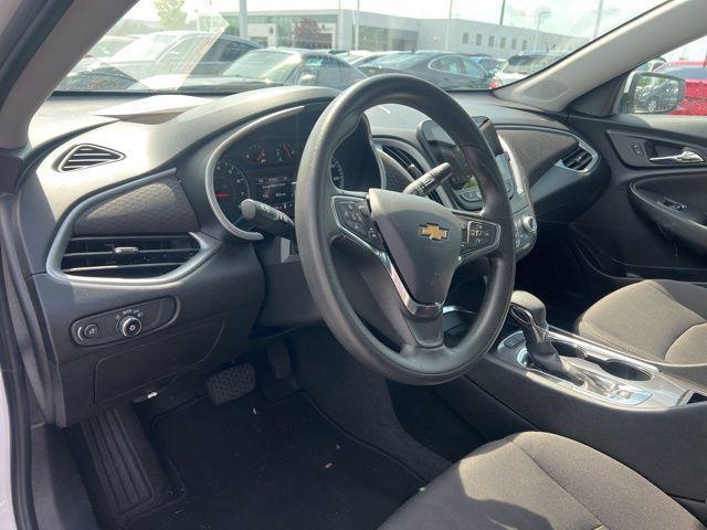 Photo of 2023 Summit White Chevrolet Malibu